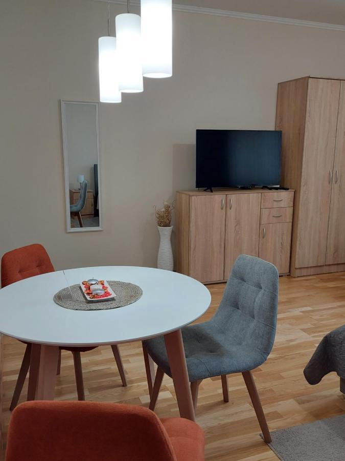 Apartman Miluro Subotica Exterior foto